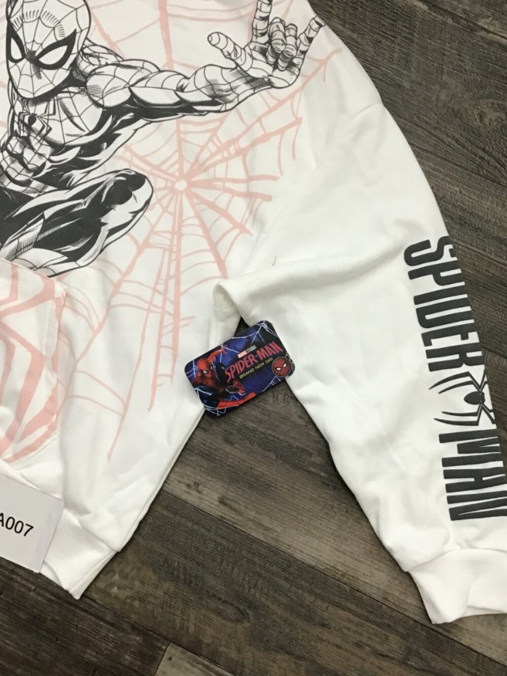 NWT Marvel Spiderman Women Sweatshirt Hoodie White/Pink Size Medium - Picture 3 of 9